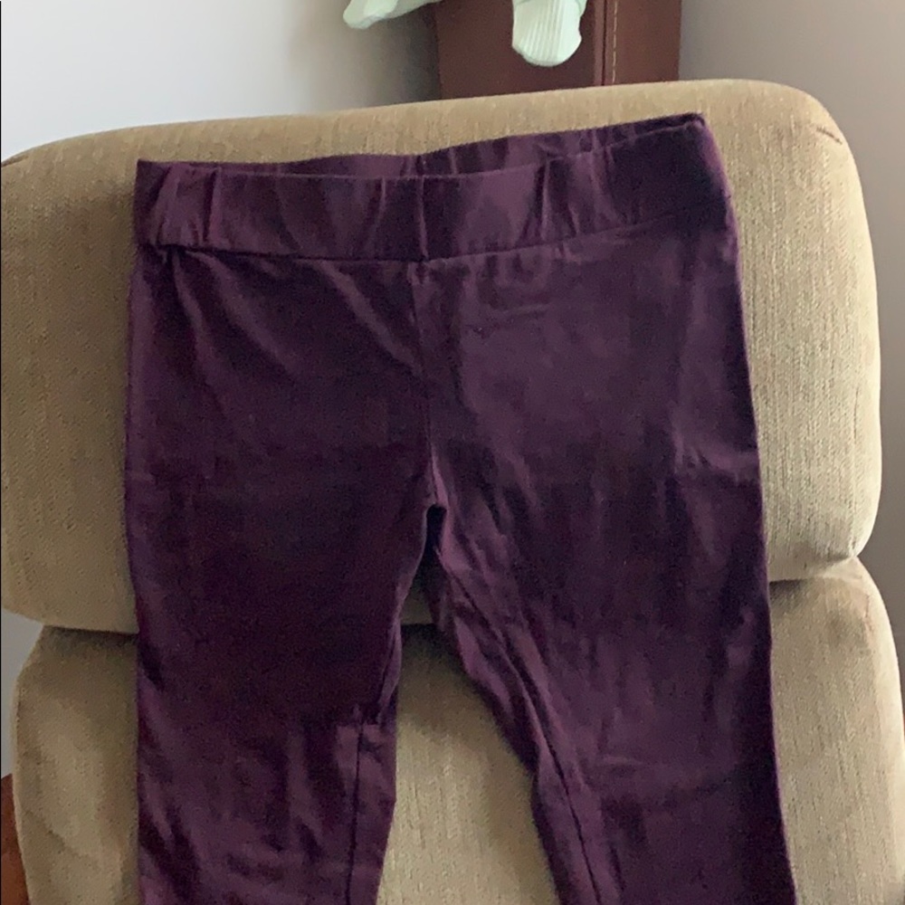 Maroon leggings